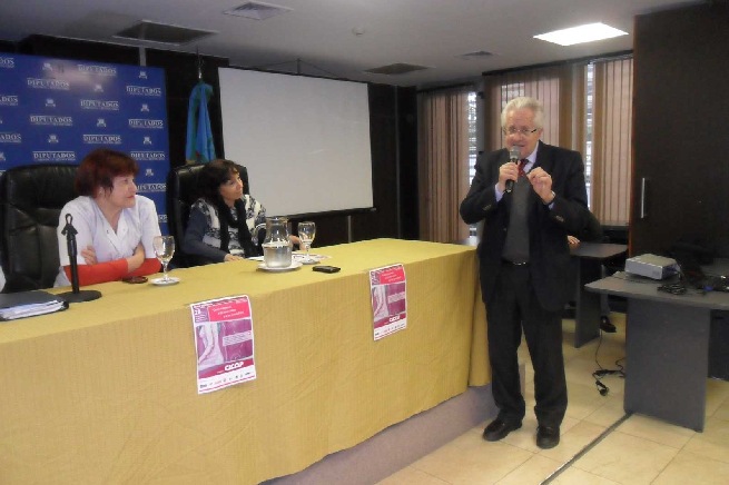 “No existe un plan de salud y la crisis se extiende por toda la provincia”